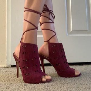 Shoe dazzle lace up heels